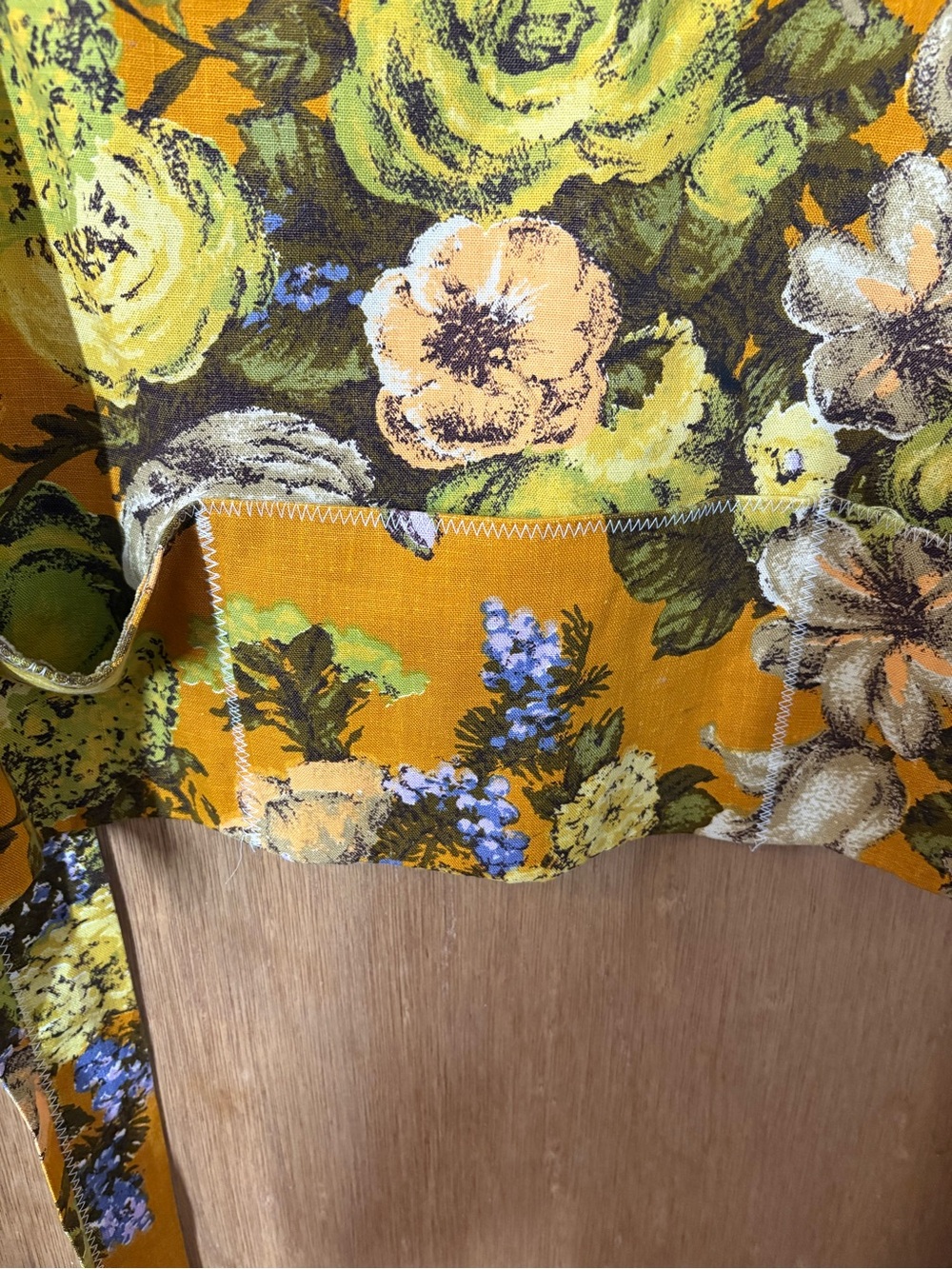 Apron with 3 pockets - Picture 3 of 5